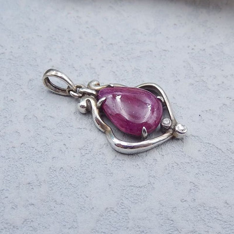 Natural Ruby Gemstone Pendant with 925 Silver Accessory 25x17x4mm, 3.1g