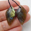 Paire de boucles d'oreilles en feuille sculptée en Labradorite, 29x17x4mm, 6.1g