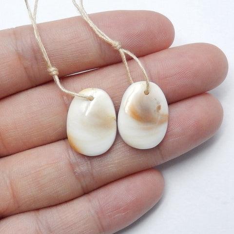 Natural Conch Shell Earring Beads 16x14x5mm, 3.8g