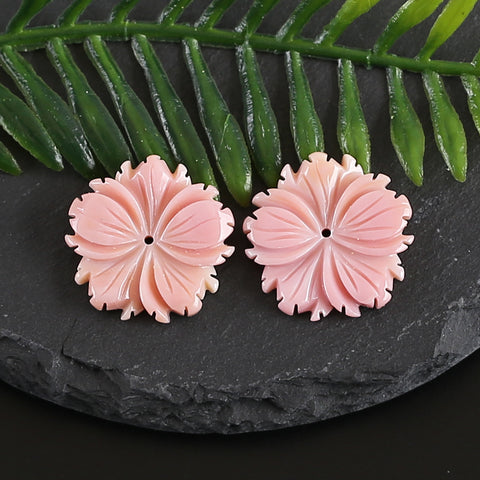 BITEFU 1Pair Carved Natural Pink Shell Flower , Queen Conch Shell Beads, Popular Pink Flower Beads, 3.6g