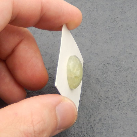 Natural Prehnite Cabochon 17x17x5mm, 3.4g