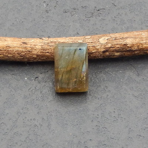 Natural Labradorite Cabochon 15x10x6mm, 2.5g