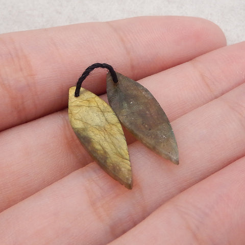 Natural Labradorite Gemstone Leaf Shape Earrings, Gemstone Earring Pair, 27×9×3mm, 2.7g