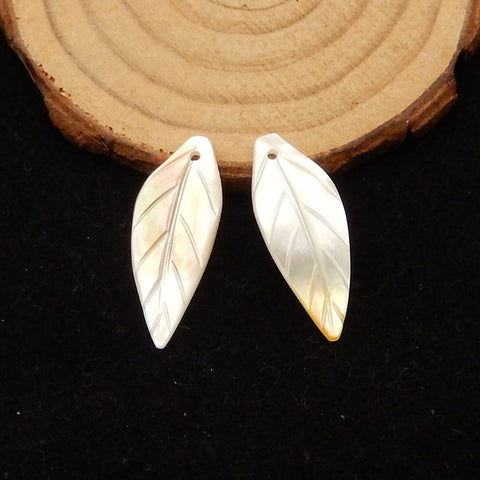 Nouveau design Paire de boucles d'oreilles en forme de feuille sculptée en forme de feuille, 34x17x2mm, 3.6g