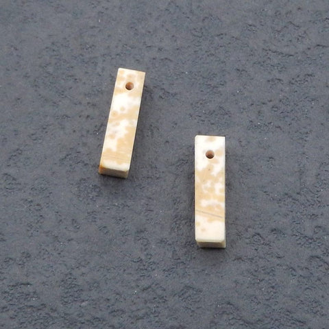 Natural Howlite Earring Beads 14x4x4mm, 1.7g