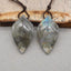 Paire de boucles d'oreilles en feuille sculptée en Labradorite, 29x17x4mm, 6.1g