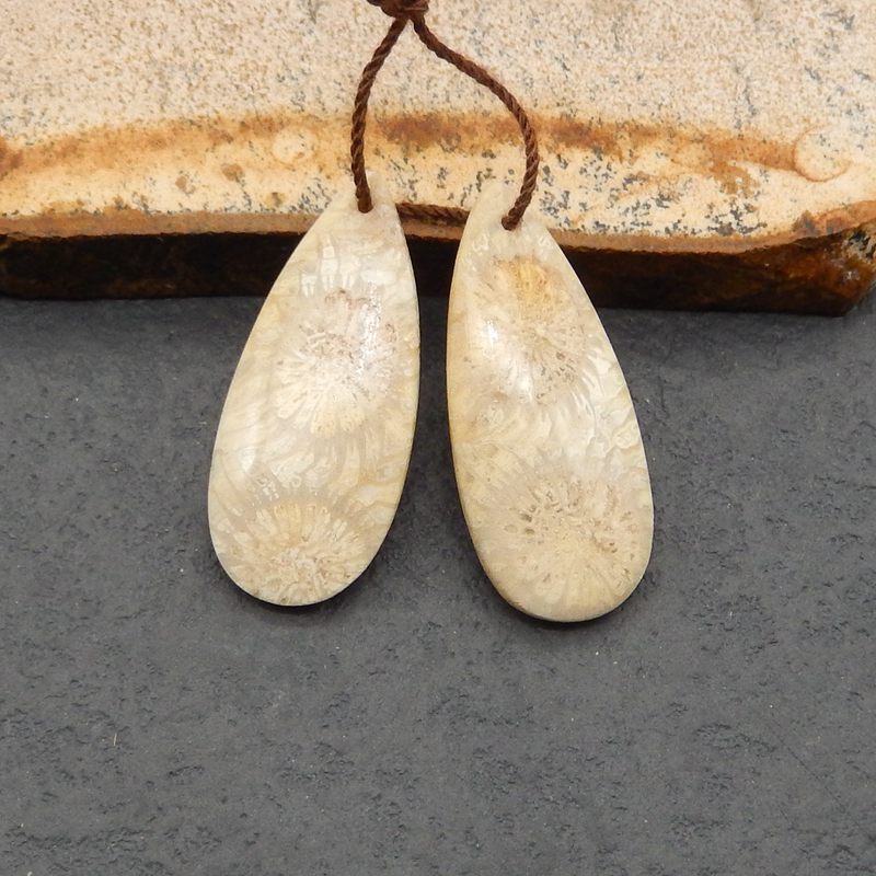 Paire de boucles d'oreilles en pierres précieuses de corail indonésien naturel, 30x15x5 mm, 7,33 g