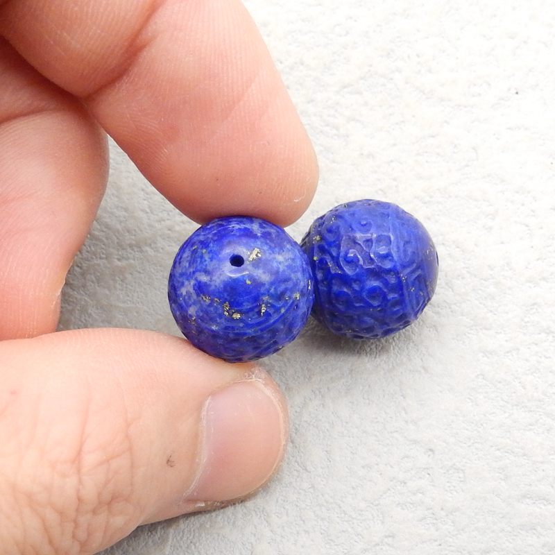 Bijoux faits à la main de pierres précieuses naturelles sculptées perle de boucle d'oreille en Lapis Lazuli, perles rondes percées, 14mm, 8.6g