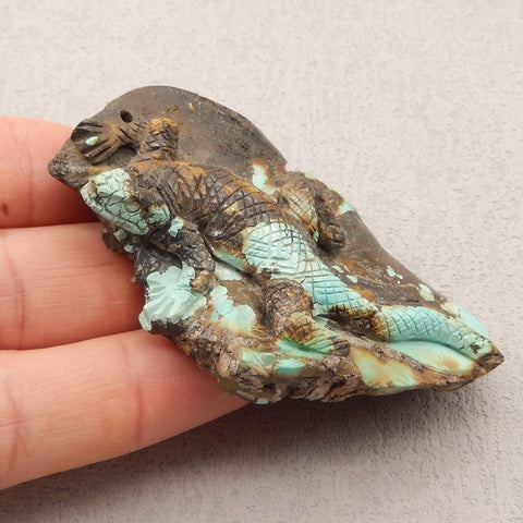 Pendentif percé en pierre précieuse de lézard sculpté turquoise, 72x48x17mm19.3g