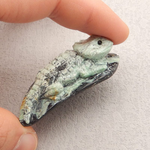 Vente chaude Sculpté lézard Rhinocéros Turquoise Gemme Fait Cabochon, 60x29x21mm, 31.95g