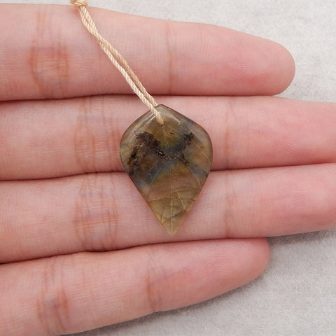 Natural Flash Labradorite Gemstone Carved leaf Pendant, 26×18×4mm, 3.6g