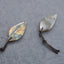 Paire de boucles d'oreilles feuille sculptée en labradorite, 26 x 12 x 4 mm, 3,8 g