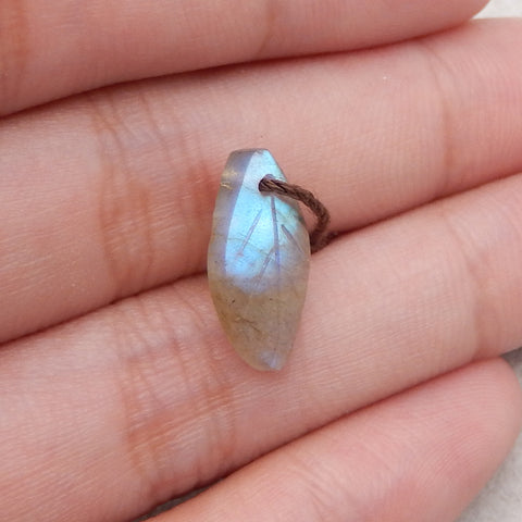 4 PCS Natural Labradorite Pendant and Labradorite 1 Pair Earring Beads,23x10x4mm, 17x8x4mm, 5g