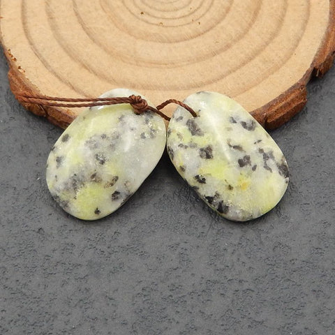 Paire de boucles d'oreilles en serpentine naturelle, 23 x 16 x 4 mm, 5,5 g