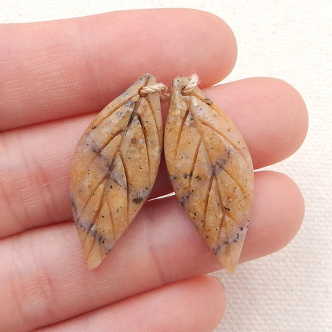 Paire de boucles d'oreilles en feuille de jaspe rouge sculptées à la main, pierre naturelle, 26 x 11 x 4 mm, 3,4 g