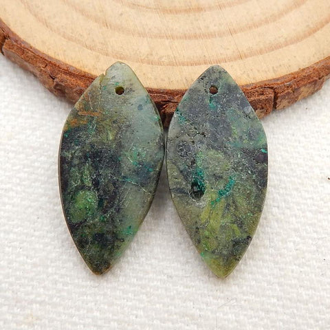 Paire de boucles d'oreilles en pierres précieuses de feuille de chrysocolle sculptée, 26x14x4 mm, 4,8 g