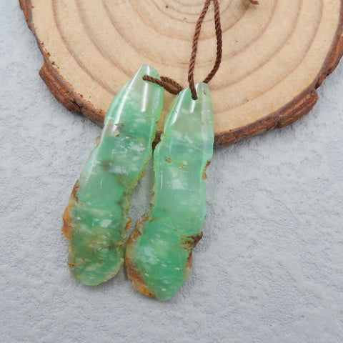 1 paire de boucles d'oreilles rares en chrysoprase de forme libre, 41X13X5mm, 7.1g