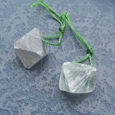 Paire de boucles d'oreilles en pierres précieuses de fluorite avec pépite naturelle, 16 x 14 x 12 mm, 6,7 g