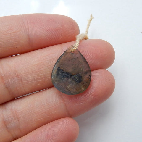 Natural Labradorite carved leaf Pendant Bead, 18x14x4mm, 1.4g - MyGemGarden