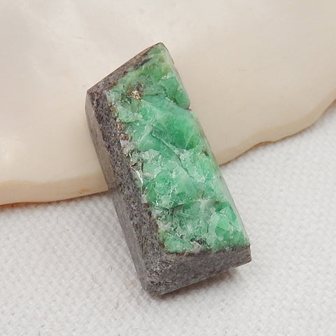 Natural Stone Emerald Green Raw Material, Gemstone Rough, 27x12x9mm, 5.3g - MyGemGarden