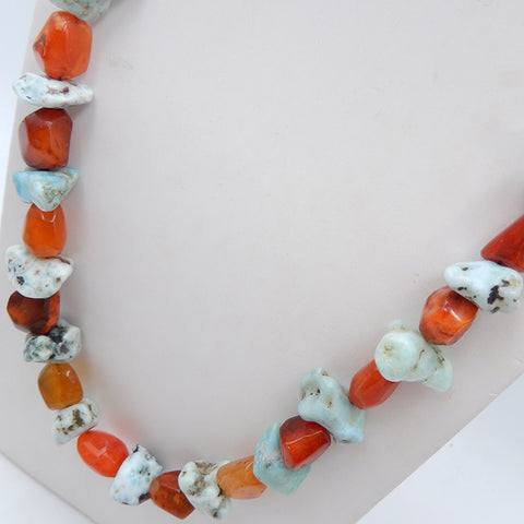 Collier de pierres précieuses de larimar brut naturel et d'agate rouge, collier de bijoux, collier réglable.