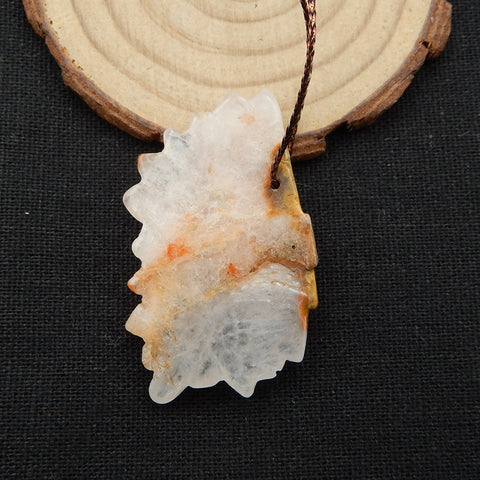 Nouveau, Perle pendentif en pierre précieuse d'agate rouge sculptée des États en guerre, 45 x 30 x 7 mm, 11,9 g