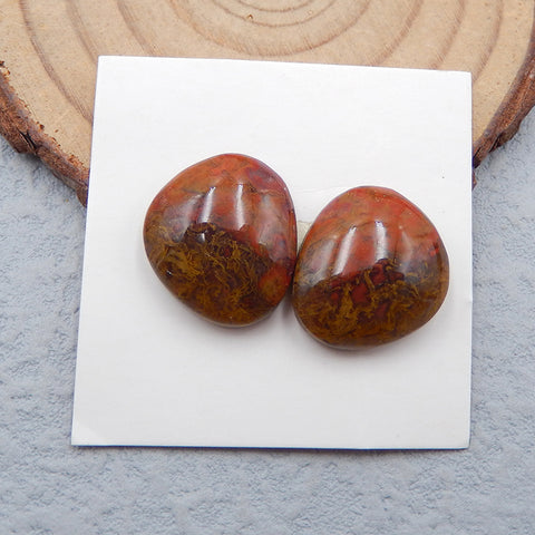 Paire de cabochons en agate rouge des États en guerre naturels, 17 x 15 x 6 mm, 4,7 g