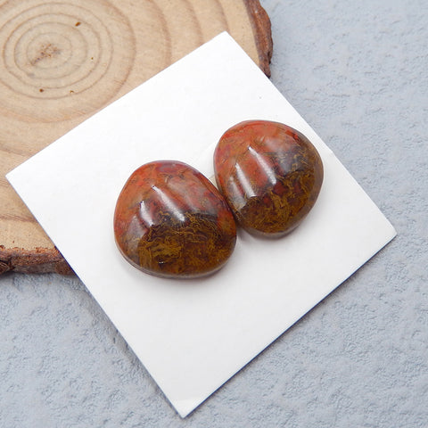 Paire de cabochons en agate rouge des États en guerre naturels, 17 x 15 x 6 mm, 4,7 g