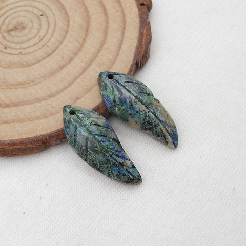 Chrysocolla 雕刻叶宝石耳环石一对，24x10x4mm，3.2g