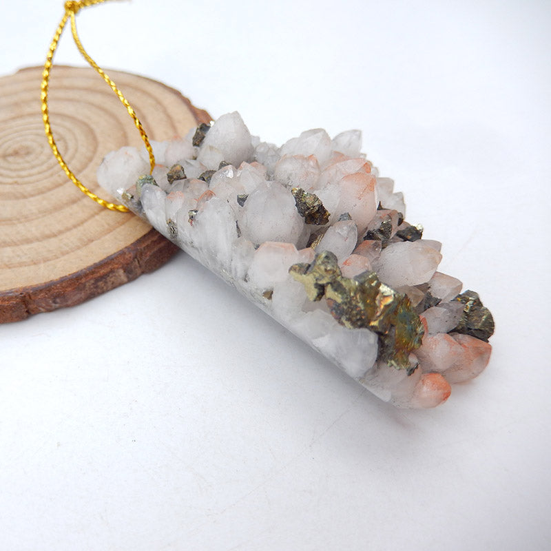 Quartz blanc Drusy avec perle pendentif en pyrite, 55 x 38 x 14 mm, 37 g