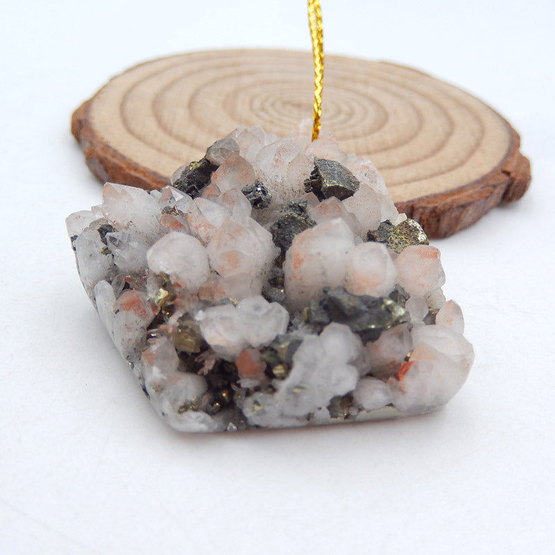 Quartz blanc Drusy avec perle pendentif en pyrite, 45x38x13 mm, 24,9 g