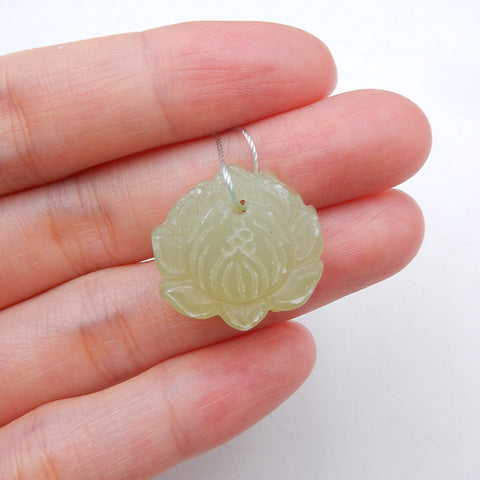 Pendentif fleur de jade néphrite sculptée, 20x9 mm, 5,6 g