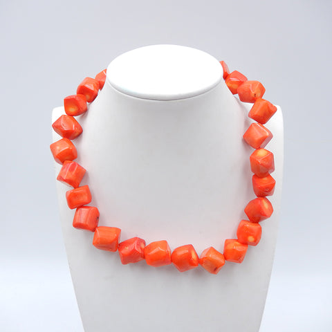 Collier de bijoux en corail Barnboo naturel.