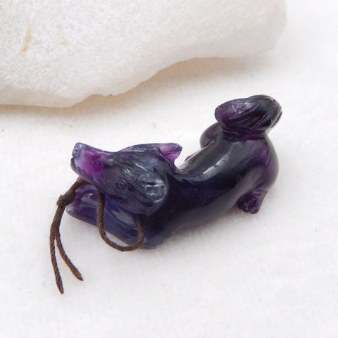 Nouveau pendentif loup en pierre précieuse de fluorite sculptée, 45 x 17 x 16 mm, 19,5 g.