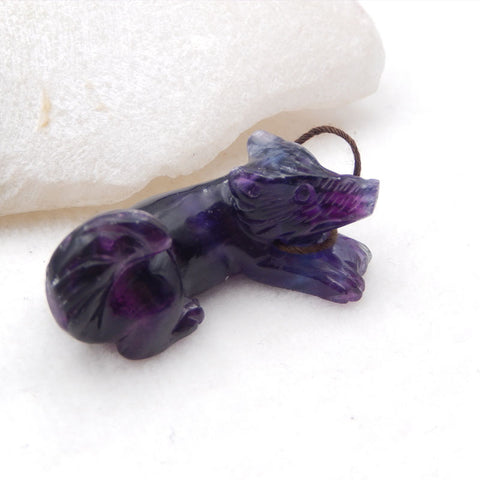 Nouveau pendentif loup en pierre précieuse de fluorite sculptée, 45 x 17 x 16 mm, 19,5 g.