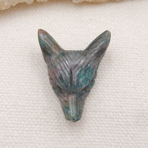 Pierre pendentif tête de loup sculptée à la main en apatite bleue, 28x23x10mm, 6.7g