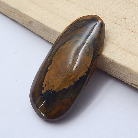 Natural Us Biggs 碧玉宝石凸圆形，37x19x5mm，6.6g