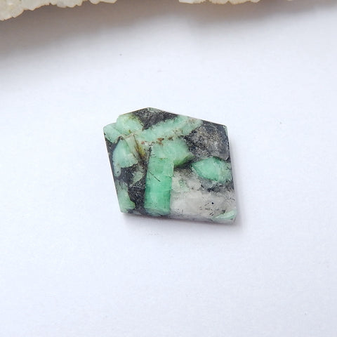 Natural Stone Emerald Green Raw Rough, 21x14x6mm, 2.5g - MyGemGarden