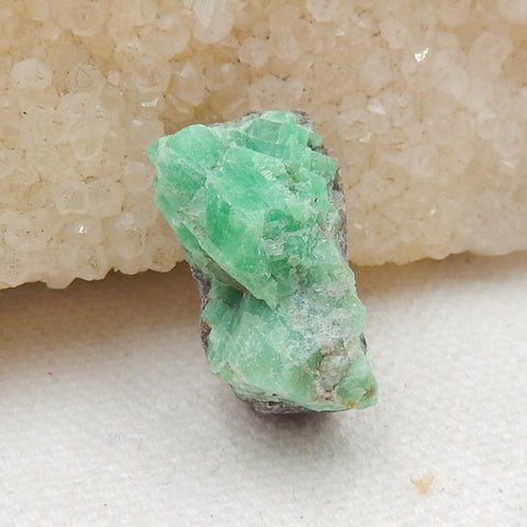 Natural Stone Emerald Green Raw Material, Gemstone Rough, 21x12x13mm, 4.3g - MyGemGarden