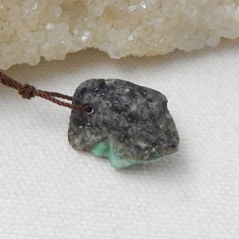 Nugget Emerald Green Drilled Gemstone Pendant Bead, 21x15x11mm, 3.5g - MyGemGarden