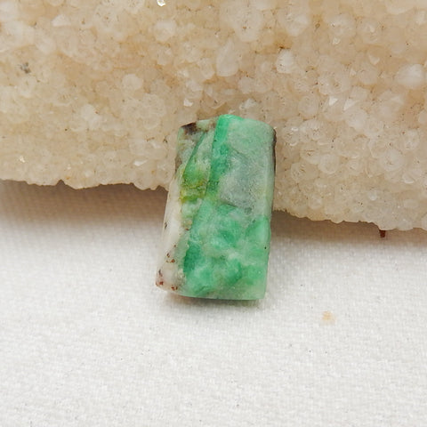 Natural Stone Emerald Green Raw Material, Gemstone Rough, 23x14x6mm, 4.1g - MyGemGarden