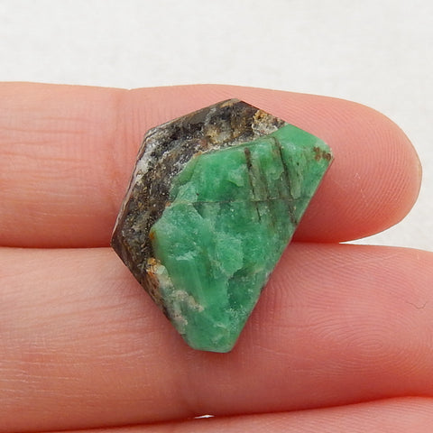 Natural Stone Emerald Green Raw Material, Gemstone Rough, 18x13x8mm, 2.3g - MyGemGarden